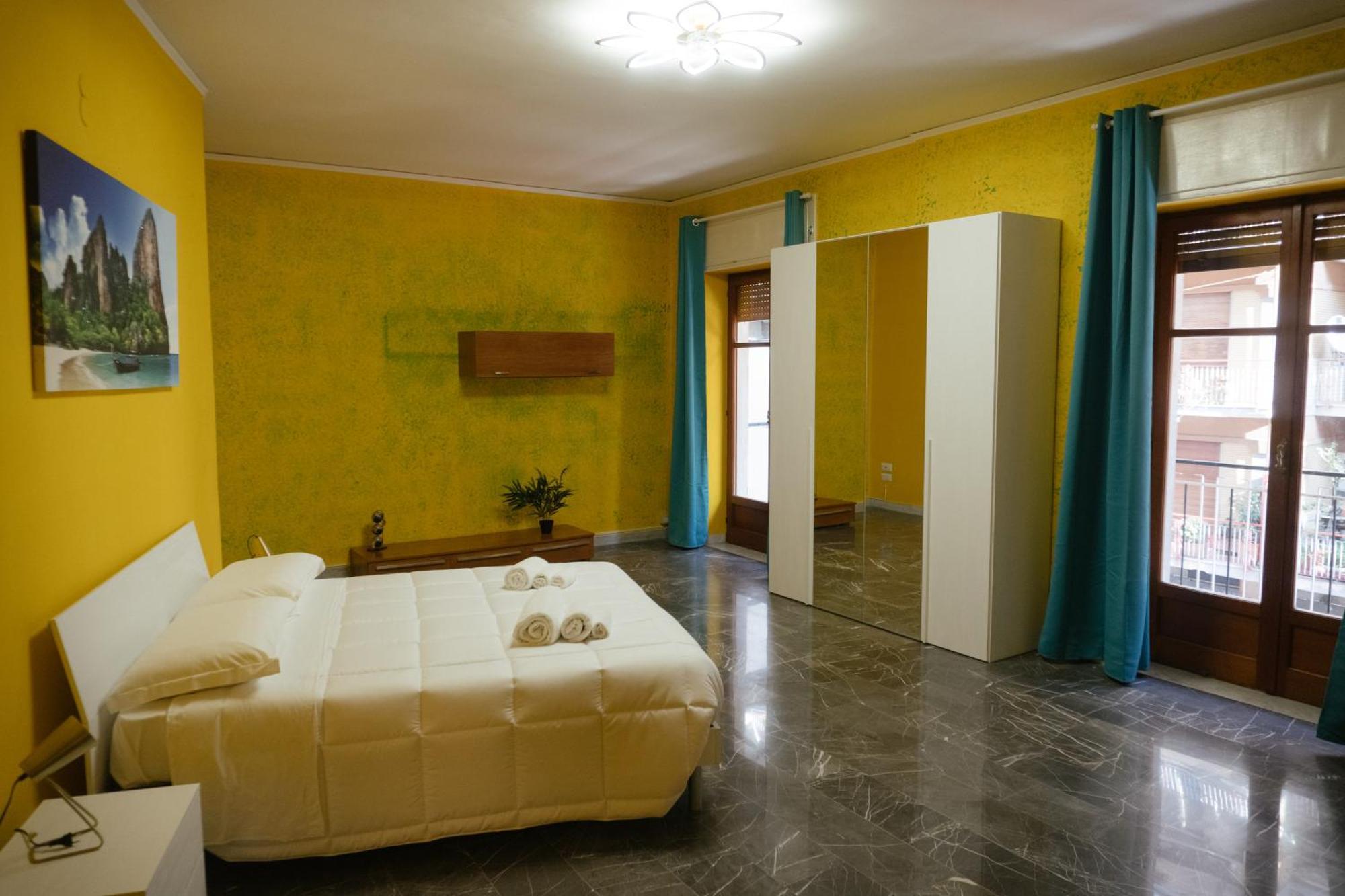 Domus Aurea Relax Room Salerno Exterior photo