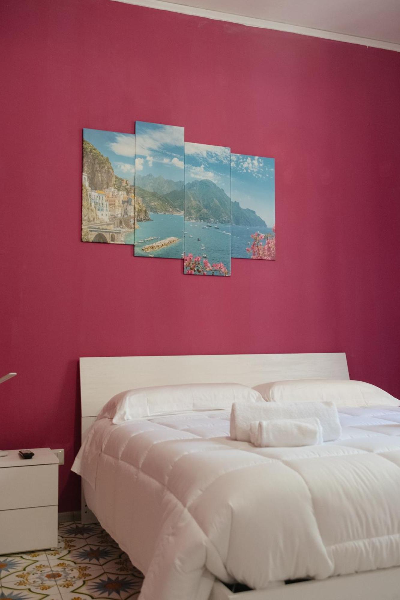 Domus Aurea Relax Room Salerno Exterior photo