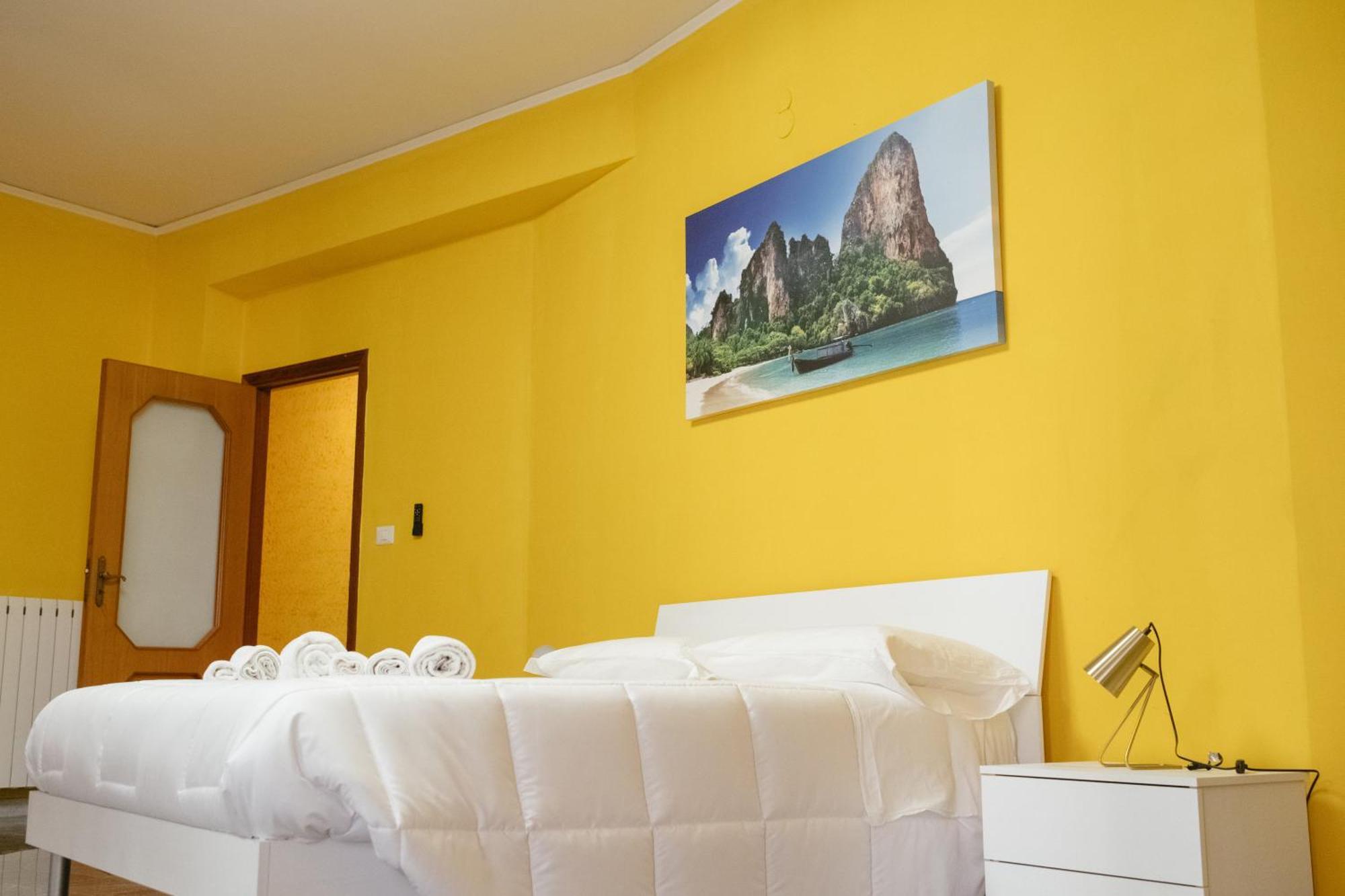 Domus Aurea Relax Room Salerno Exterior photo